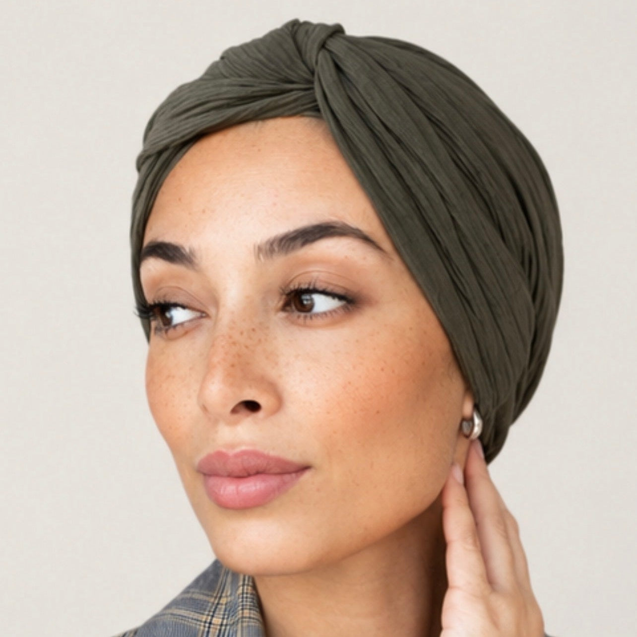 Twist in  dusty olive pleats