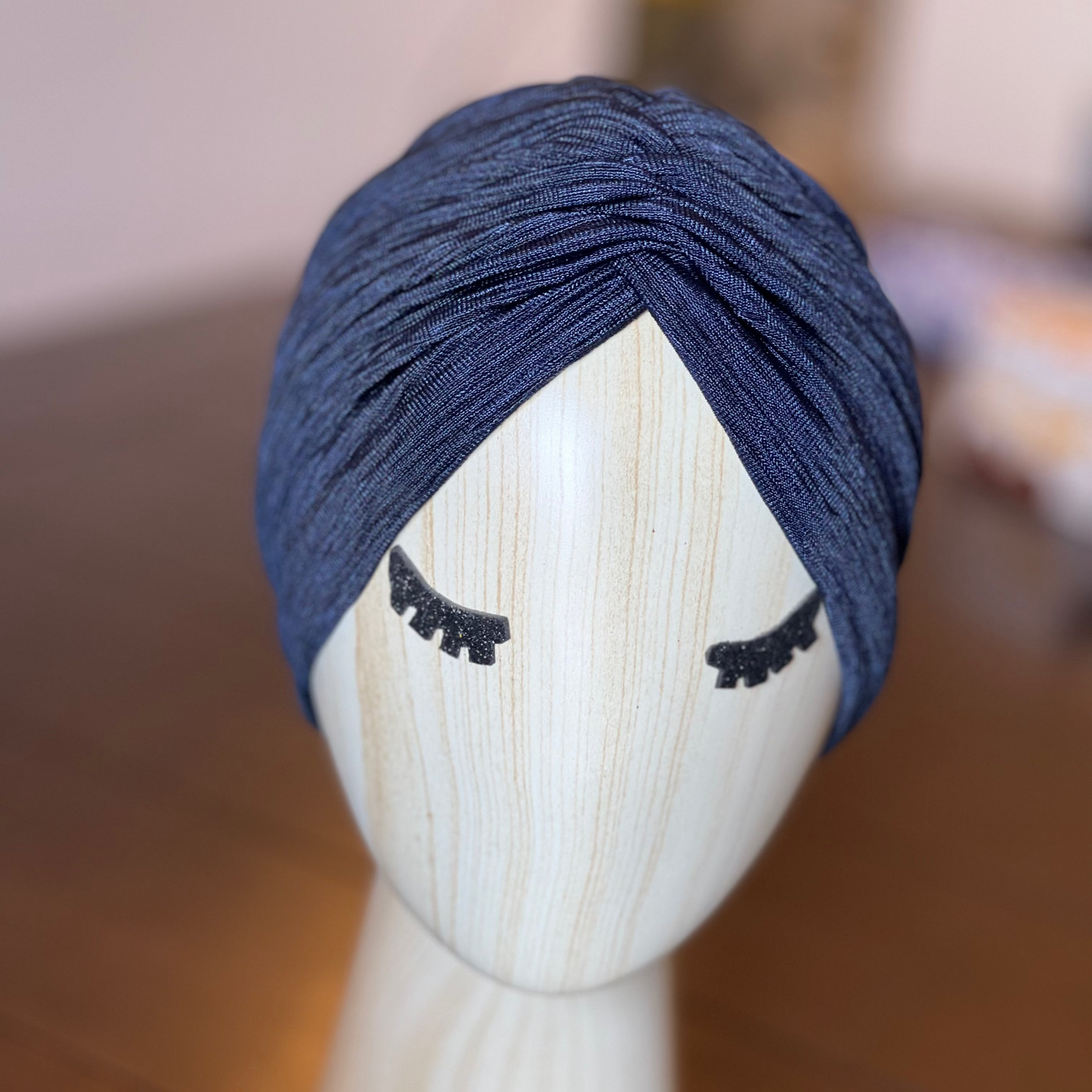 Rucha in navy blue pleats