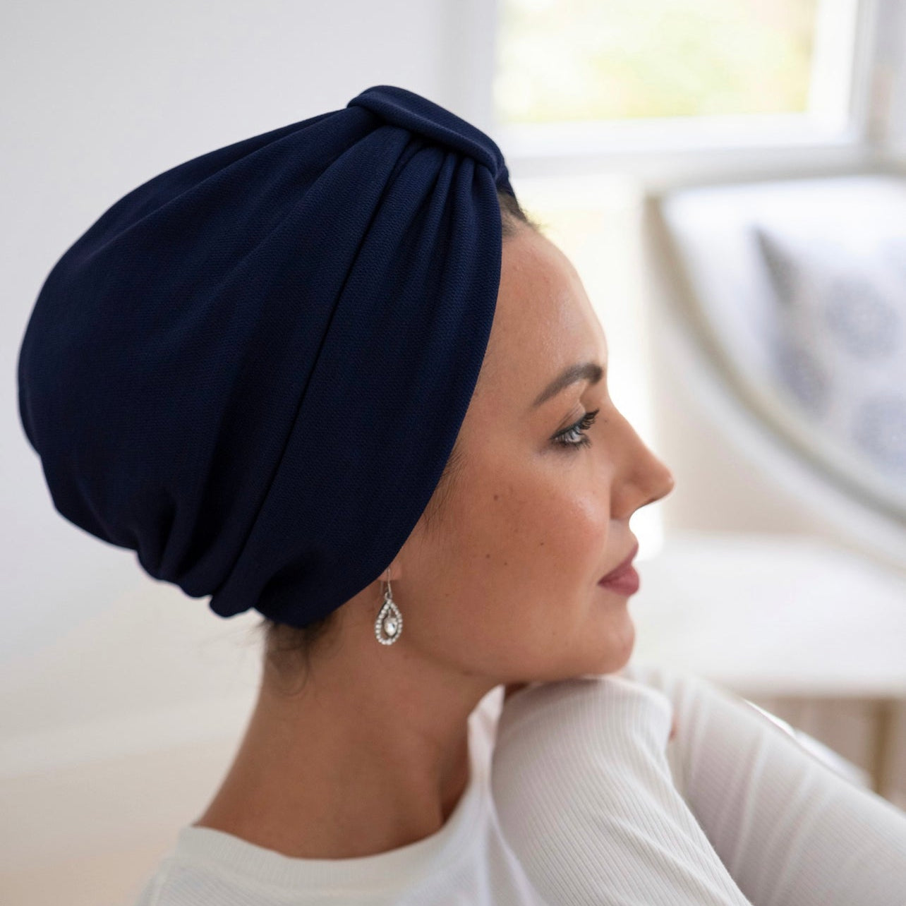 Vanna in deep blue