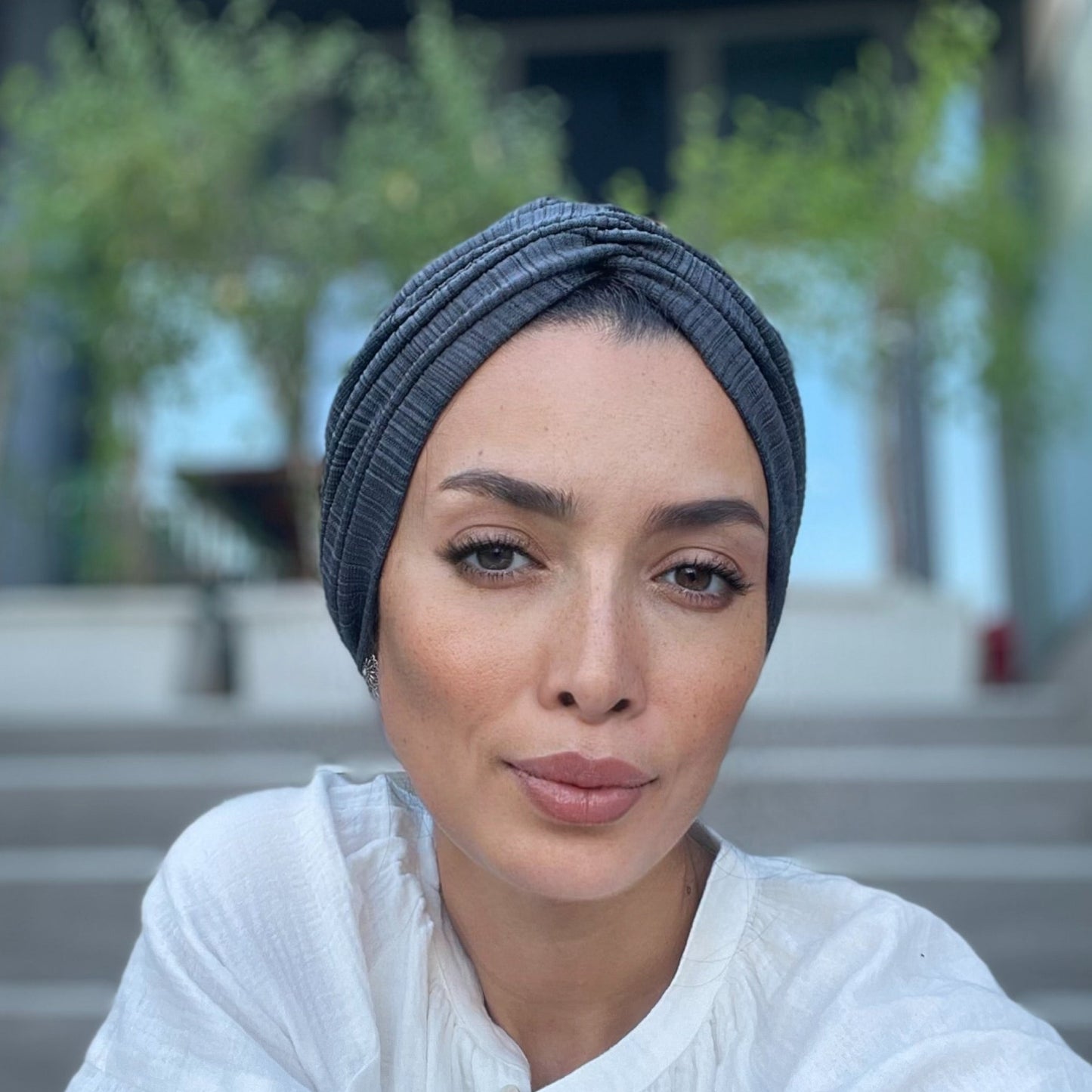 Rucha in stripy dark grey