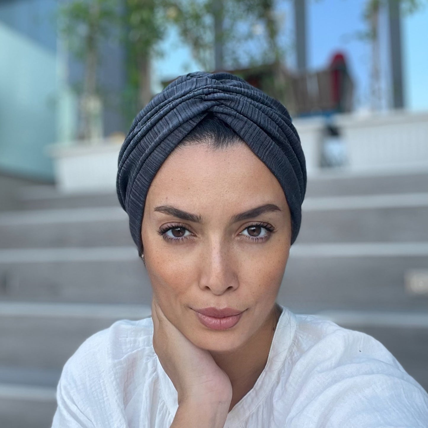 Rucha in stripy dark grey