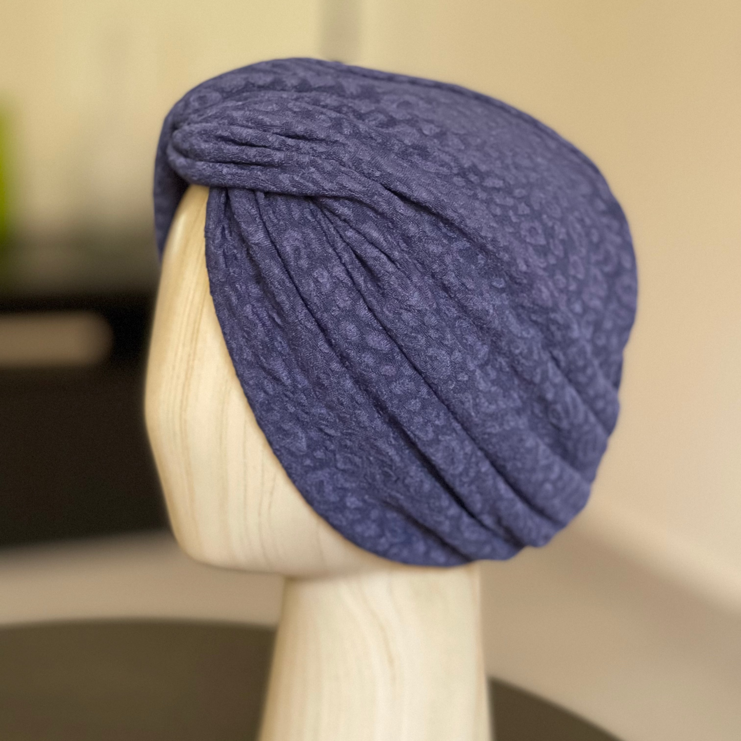 Twist in french blue prints
