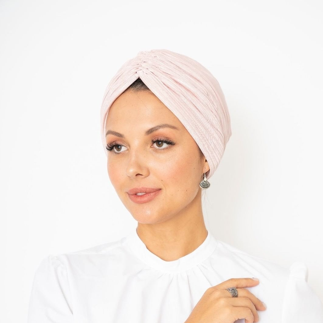 Rucha in light pink pleats