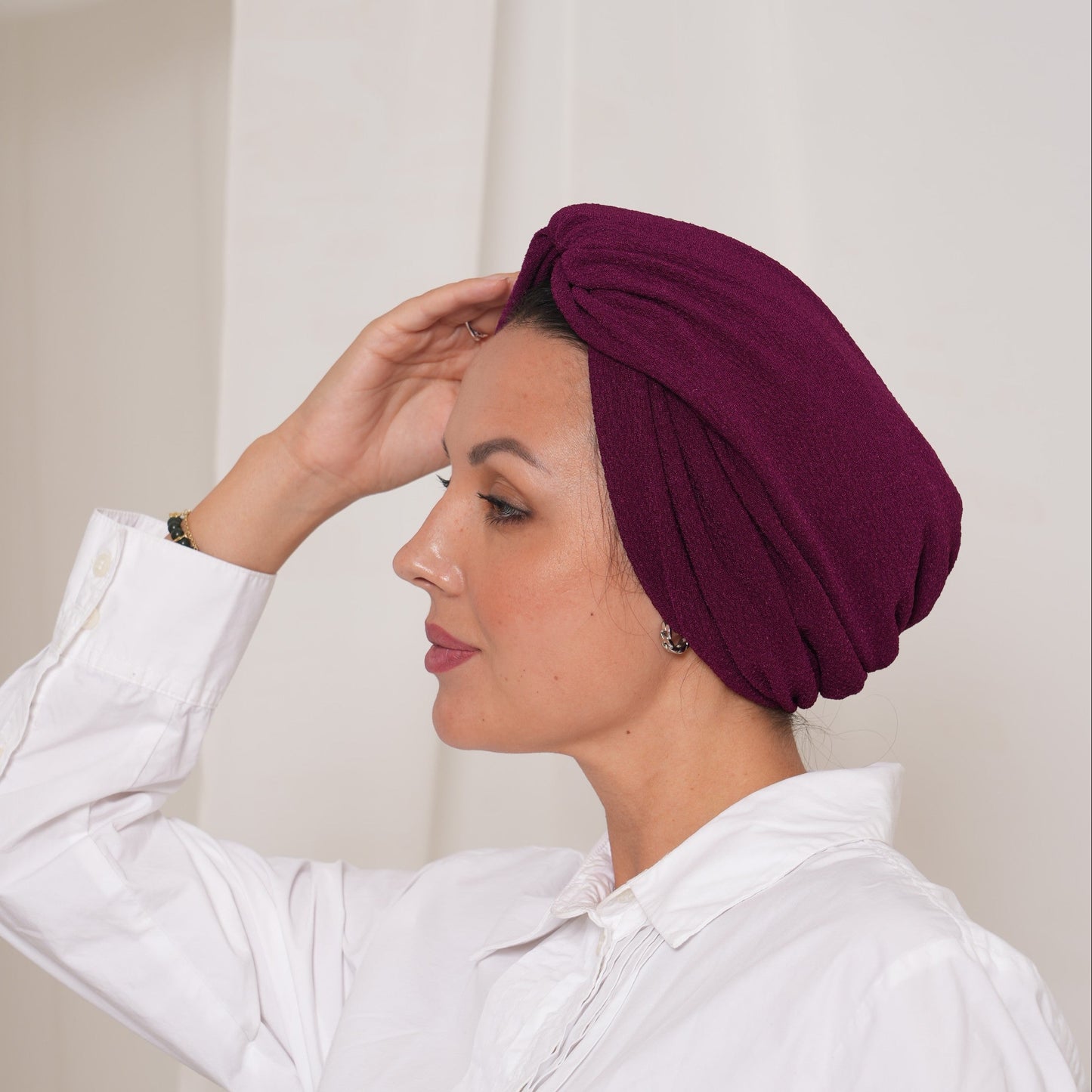Twist in burgundy